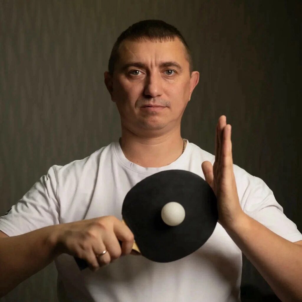 12 августа «Галерея на Трубной» представит выставку фотографа Валерия Мельникова «Россия - большая семья». Проект, реализованный по инициативе культурно-просветительской программы «Территории культуры Росатома», задуман как масштабная антропологическая экспедиция.